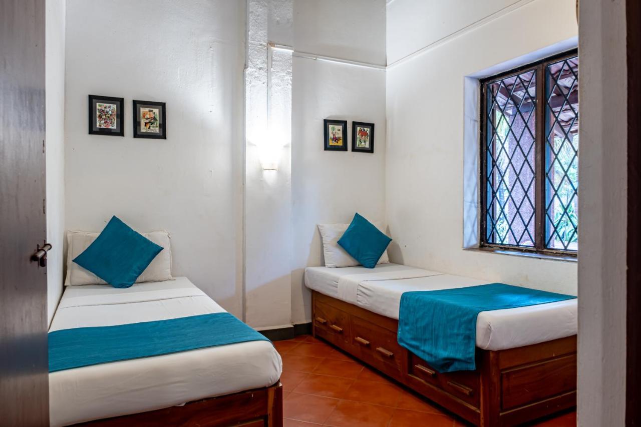 O Camarao Hotel Calangute Luaran gambar