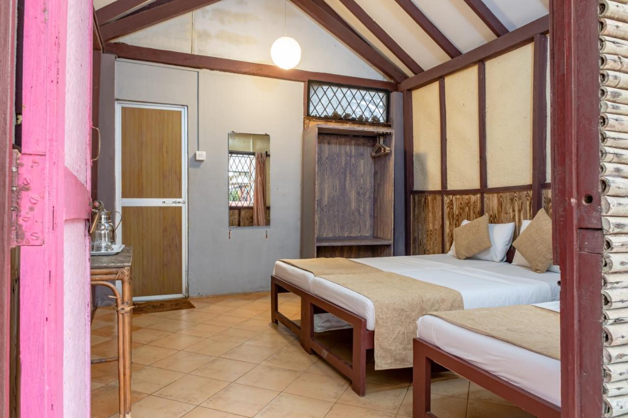 O Camarao Hotel Calangute Luaran gambar