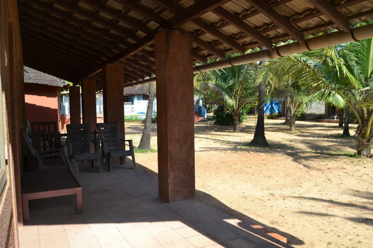 O Camarao Hotel Calangute Luaran gambar