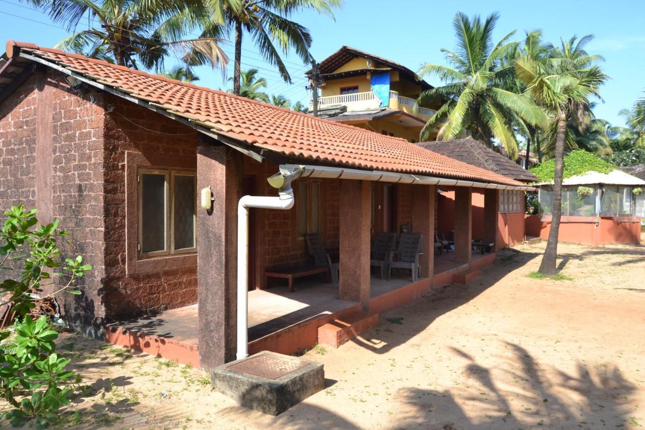 O Camarao Hotel Calangute Luaran gambar
