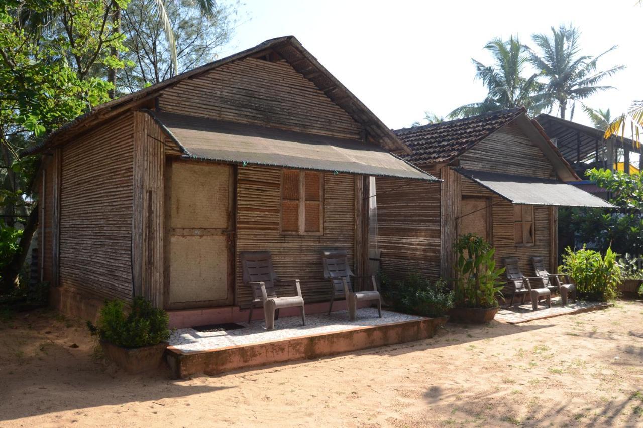 O Camarao Hotel Calangute Luaran gambar